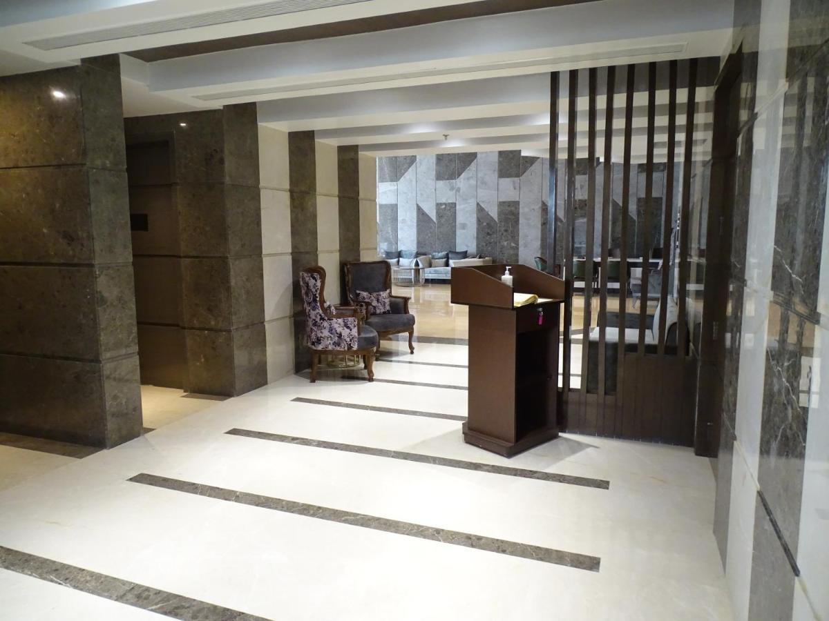 The Grand Arc Hotel & Convention Centre Shahjahanpur Buitenkant foto