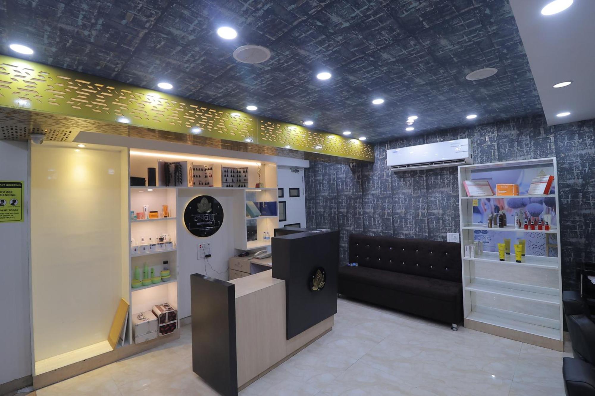 The Grand Arc Hotel & Convention Centre Shahjahanpur Buitenkant foto